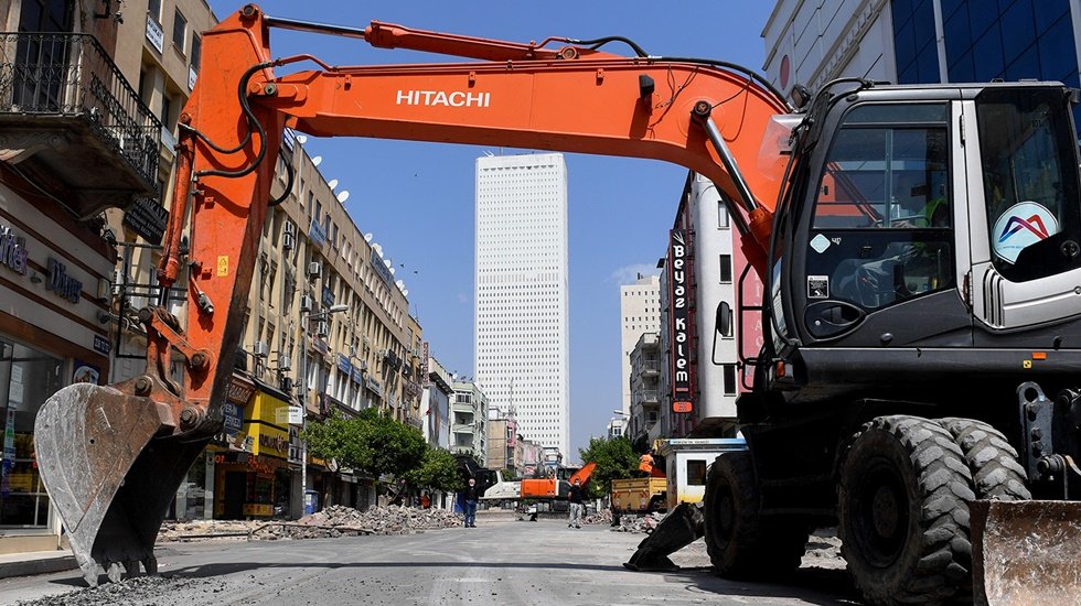 Mersin B&uuml;y&uuml;kşehir ekipleri tam kapanmada tam zamanlı g&ouml;revde