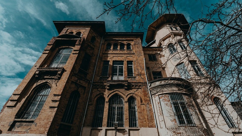Tarihi Yarımada’nın yedinci tepesinde yer alan yapı, artık İstanbullunun
