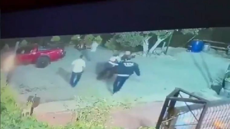 Yolsuzluk haberi yapan gazetecinin evine polis baskını: Darp edildim