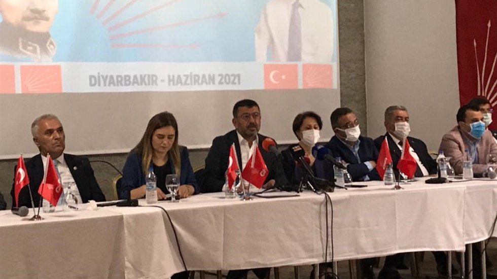 Ağbaba: "Avrupa&rsquo;da uyuşturucu kalmadı, &ccedil;&uuml;nk&uuml; hepsi T&uuml;rkiye&rsquo;de"