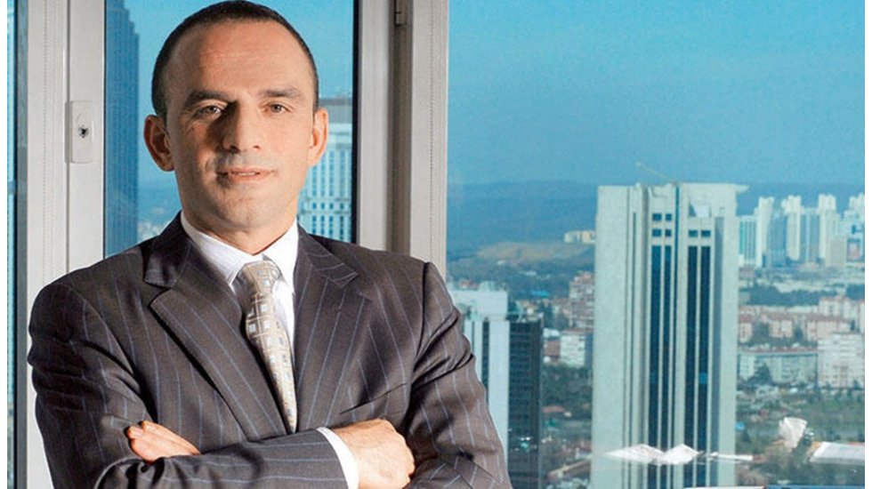 Metro Holding'in patronu Galip &Ouml;zt&uuml;rk tutuklandı