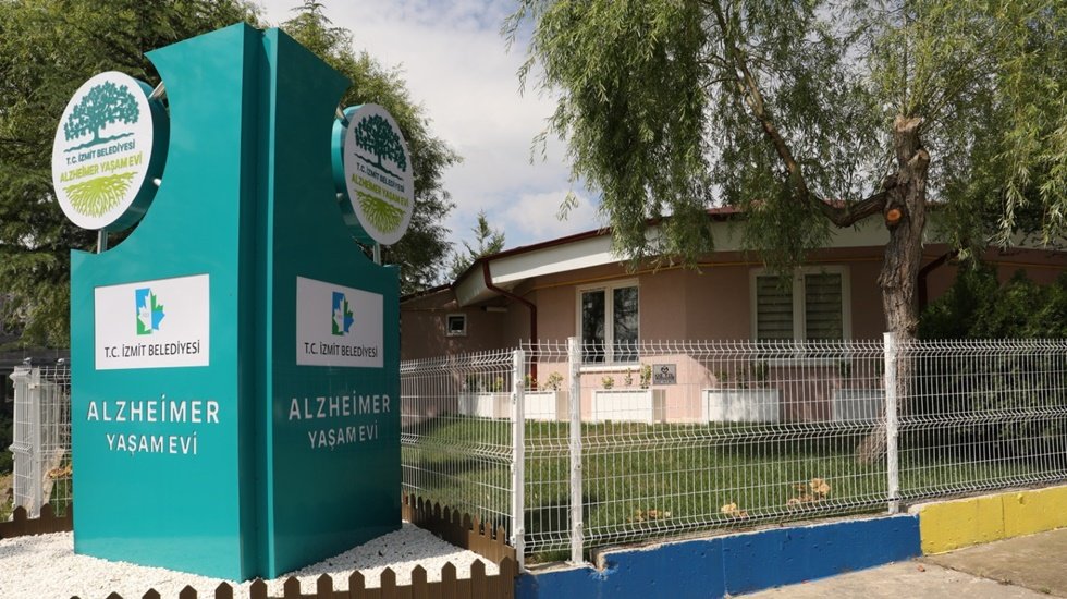 Alzheimer Yaşam Evi hasta kabulüne başladı!