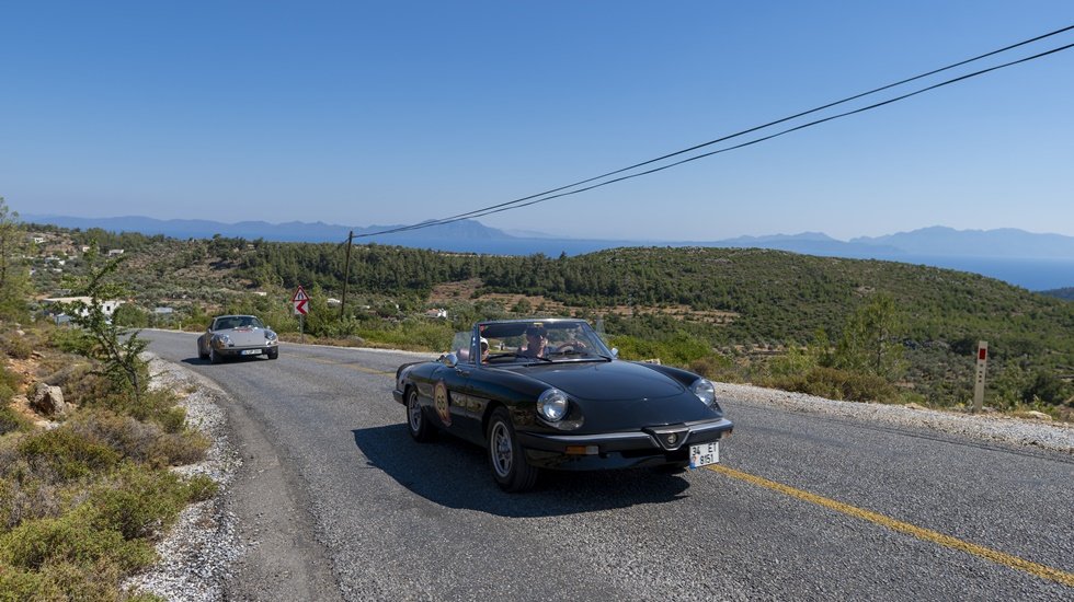 Bodrum’da yaz klasik otomobiller ile başladı