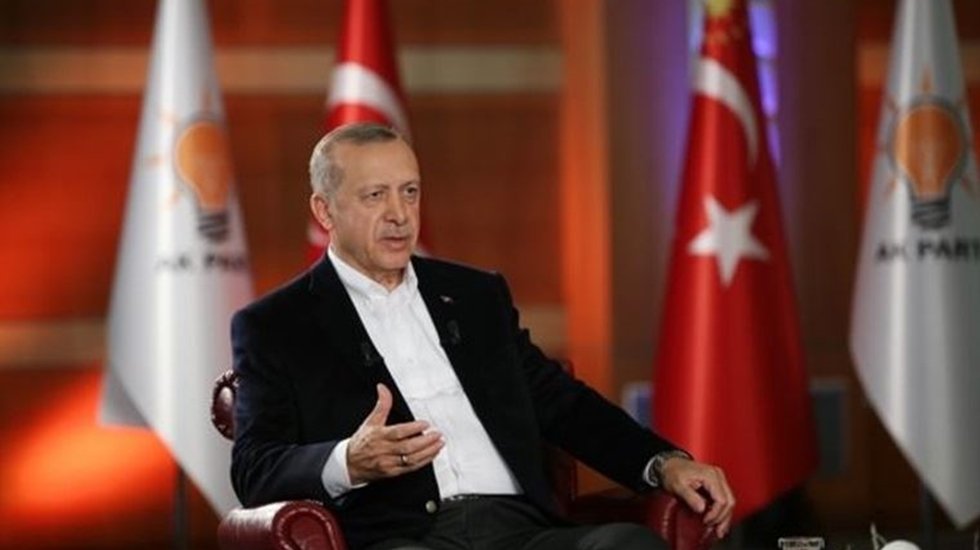 Erdoğan, Gazetecilerin sorularını yanıtlamak i&ccedil;in 1 yıl sonra televizyona &ccedil;ıkıyor