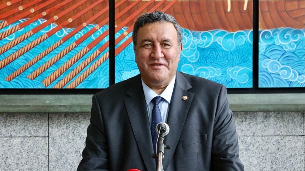 G&uuml;rer: &ldquo;Engelliler i&ccedil;in işe alım kotası % 6&rsquo;ya &ccedil;ıkarılmalıdır&rdquo;