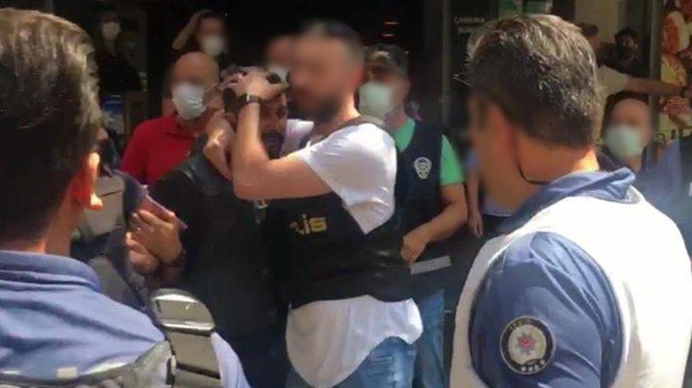 HDP İzmir İl Başkanlığına saldıran şahsın ilk ifadesi ortaya &ccedil;ıktı