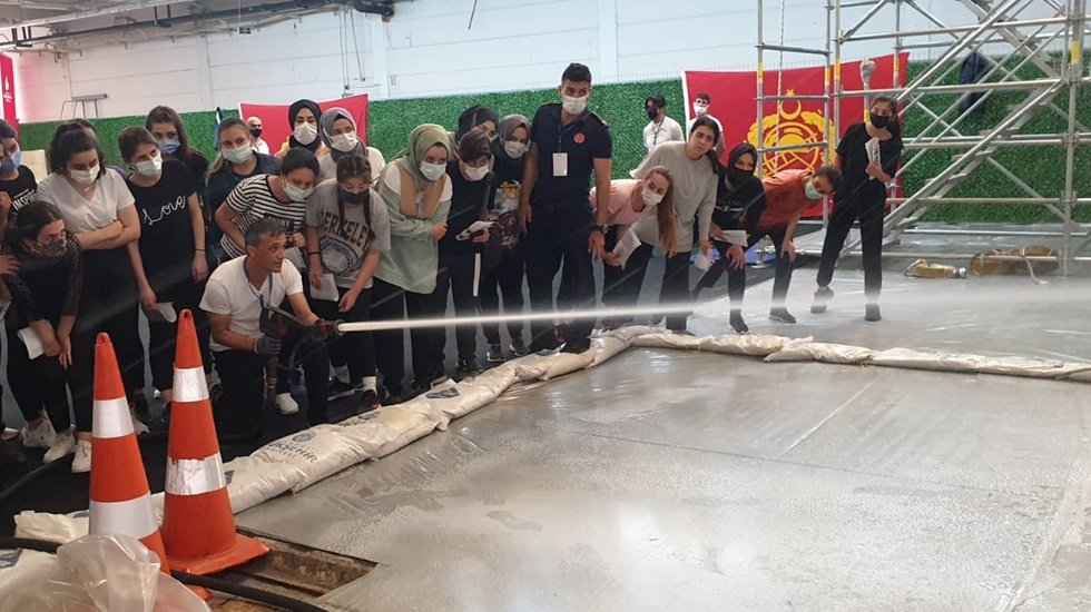 İBB’nin bünyesine katacağı 541 itfaiyeci için ‘tek kriter başarı’
