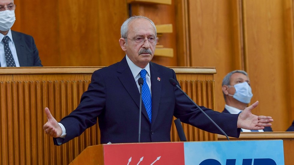 Kılı&ccedil;daroğlu: "Ayasofya'yı Atat&uuml;rk'e hakaret etmek i&ccedil;in mi a&ccedil;tınız?