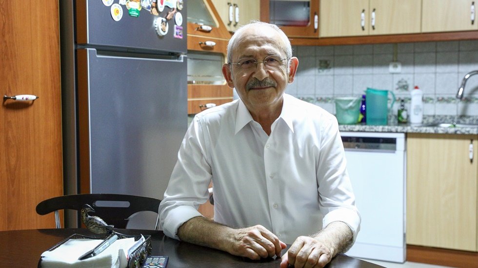 Bay Kemal olarak s&ouml;z&uuml;md&uuml;r; &nbsp;&ldquo;İkinci el araba parasına, sıfır araba aldıracağım sizlere"