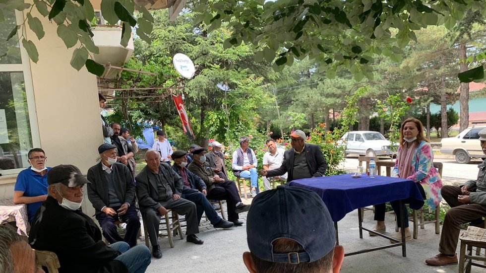 K&ouml;ksal: &Ccedil;ift&ccedil;i de esnafta perişan halde