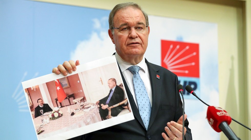 &Ouml;ztrak'tan, Erdoğan'a 's&ouml;ke s&ouml;ke' yanıtı: 'Amerika&rsquo;dan &lsquo;s&ouml;ke s&ouml;ke&rsquo; alamıyor'
