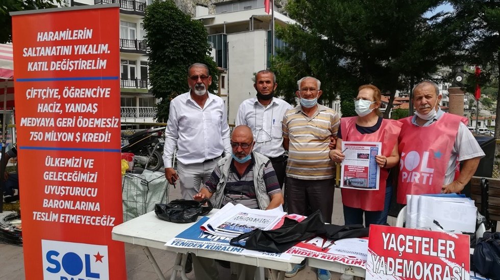 SOL Partiden "Karanlıktan Aydınlığa Yurttaş Seferberliği&ldquo; İmza Kampanyası...