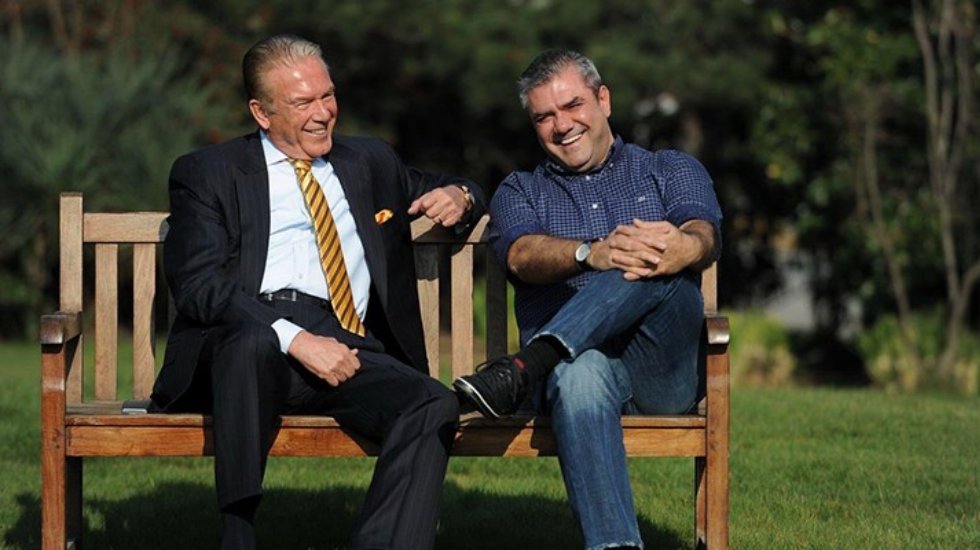 Uğur D&uuml;ndar'dan dikkat &ccedil;eken s&ouml;zler: "Son kez yazıyorum..."