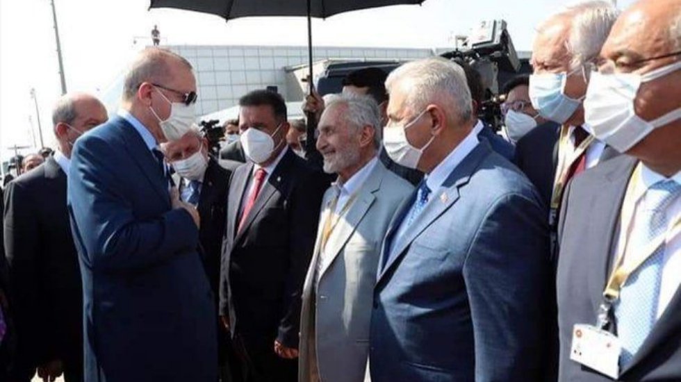 AKP'ye yakın Saadet'li Oğuzhan Asilt&uuml;rk, KKTC'de onur konuğu olarak ağırlandı