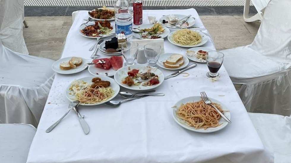 'Bu kadarda olmaz ki' dedirten &lsquo;a&ccedil;ık b&uuml;fe&rsquo; rezaleti