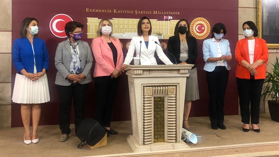 CHP&rsquo;li Emecan: İstanbul S&ouml;zleşmesi&rsquo;nin feshi hukuken yok h&uuml;km&uuml;ndedir