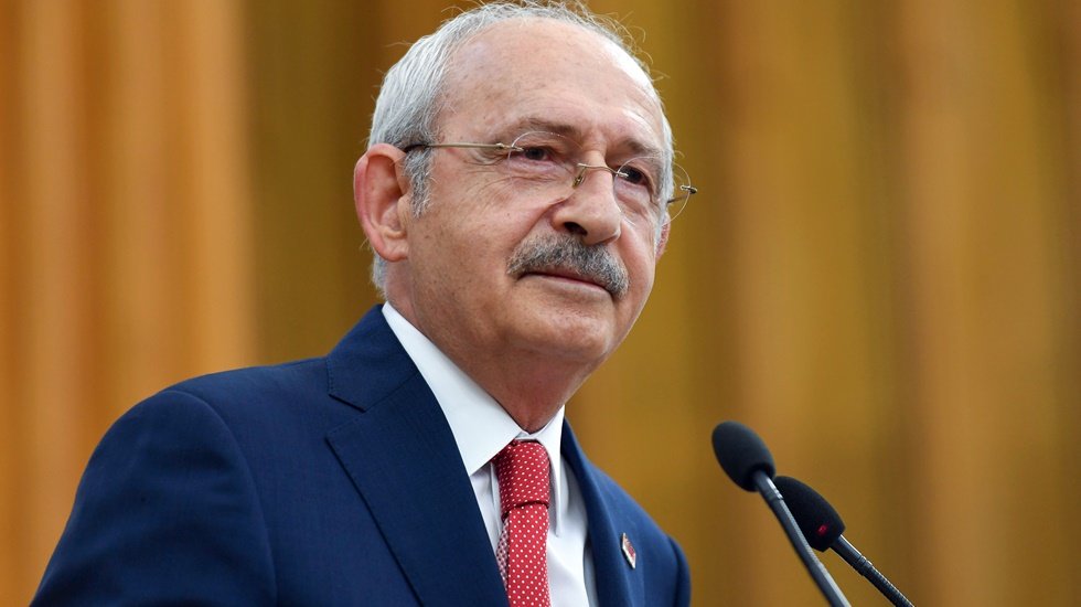 Kılı&ccedil;daroğlu'ndan Erdoğan'a: "Eğer y&uuml;rekli ve namuslu birisiysen karşıma &ccedil;ık"
