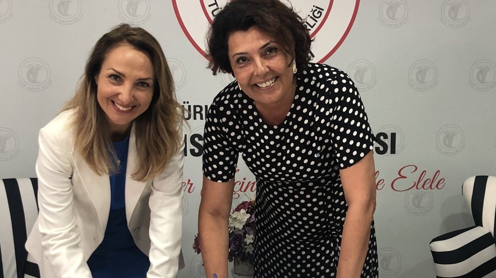 Nazlıaka: &ldquo;&Ouml;rg&uuml;tl&uuml; m&uuml;cadeleyi ve dayanışmayı &ouml;nceliyoruz"
