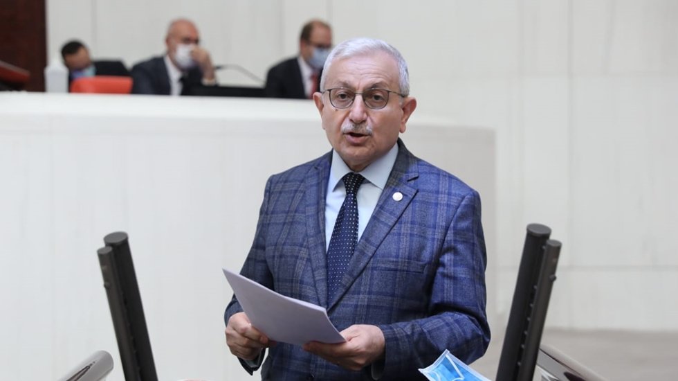 Nuhoğlu: &ldquo;Kurucu iradeden intikam alırcasına devlet yağmalanıyor&rdquo;