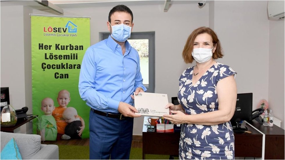Rıza Akpolat kurbanını LÖSEV’e bağışladı
