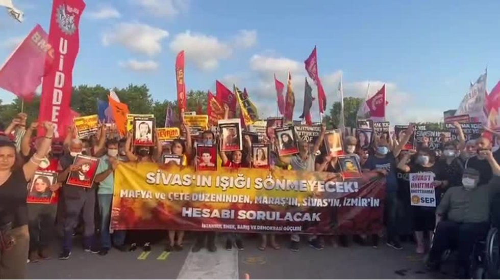 "Sivas'ı, Maraş&rsquo;ı unutmamak tekrar katledilmemek i&ccedil;in &ouml;nemli"