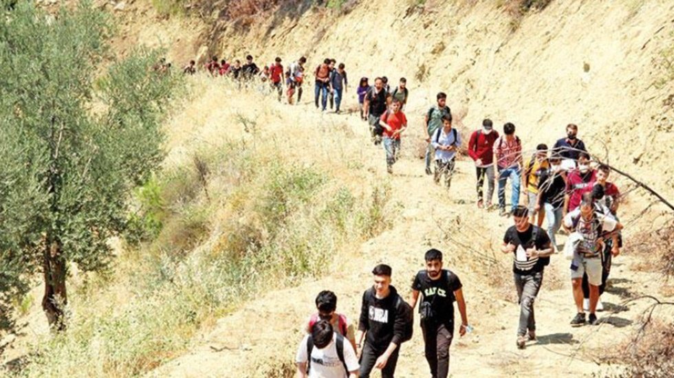 İngiltere: Taliban’dan kaçan Afganlar Türkiye yerleştirilebilir