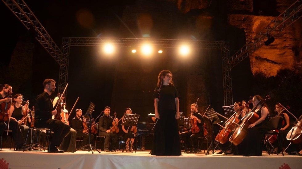 G&uuml;m&uuml;şl&uuml;k Klasik M&uuml;zik Festivali&rsquo;nde Senfoni Orkestrası r&uuml;zgarı