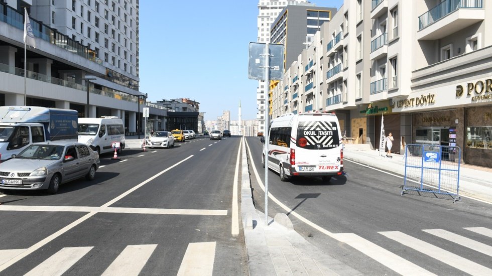 İBB ve Esenyurt Belediyesi’nden trafiği rahatlatan yeni yol çalışması
