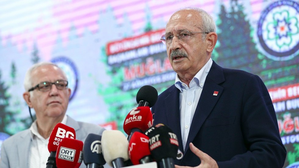 Kılı&ccedil;daroğlu: TOKİ ve AFAD bor&ccedil;landırırsa, borcu 11 CHP'li belediye &uuml;stlenecek