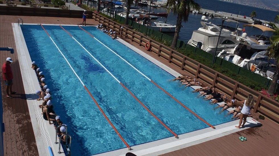 Marina İzmir de &ccedil;ocukların hizmetinde