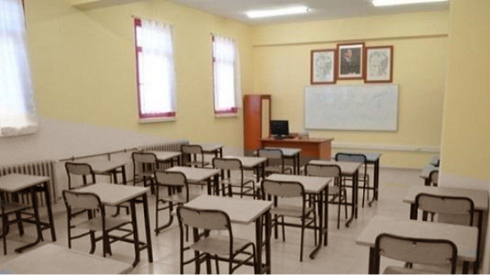 MEB&rsquo;in &ouml;ğretim istatistiklerine g&ouml;re eğitim sistemi &ccedil;&ouml;km&uuml;ş durumda!