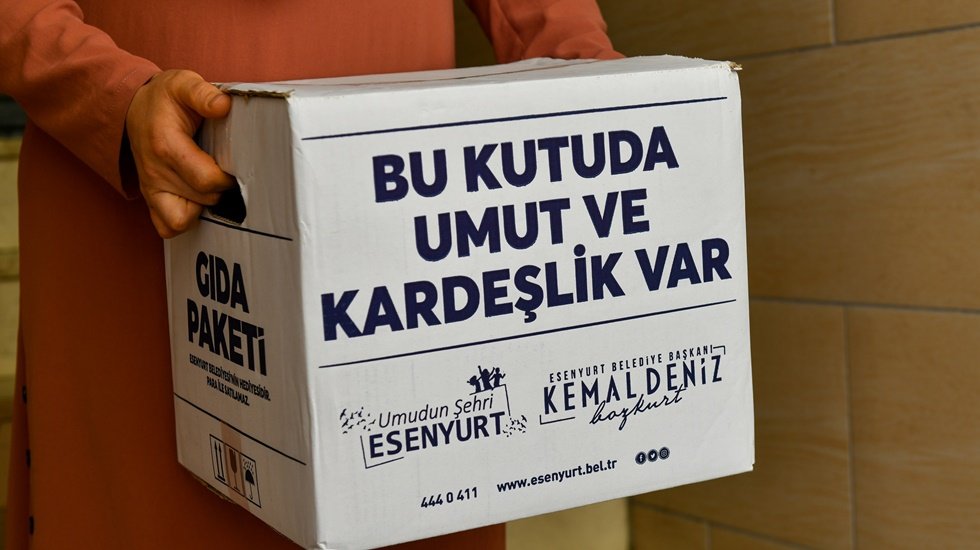 Pandemi sürecinde Esenyurt Belediyesi vatandaşların yanında oldu
