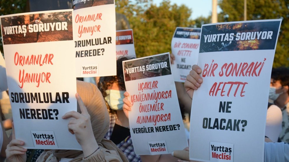 Yurttaş Meclisi: &ldquo;Ormanlar yanıyor u&ccedil;aklar nerede?&rdquo;