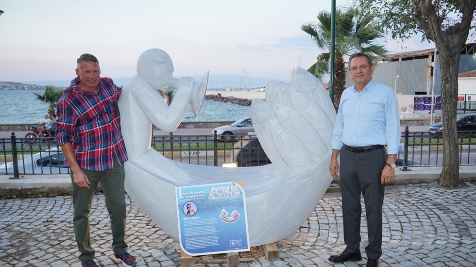 Ayvalık&rsquo;ta kentin en g&uuml;zel noktalarını s&uuml;sleyecekler