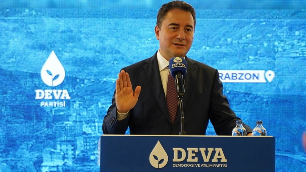 Babacan: "Erdoğan&rsquo;ın bahsettiği d&ouml;nemdeki her 100 kişiden 75&rsquo;i bizim d&ouml;nemimizde iş buldu"