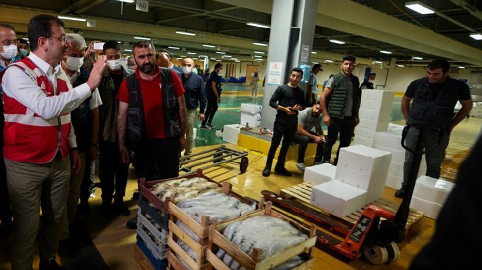Balık sezonu açıldı. İmamoğlu, Mezat Yaptı “Vira Bismillah” dedi