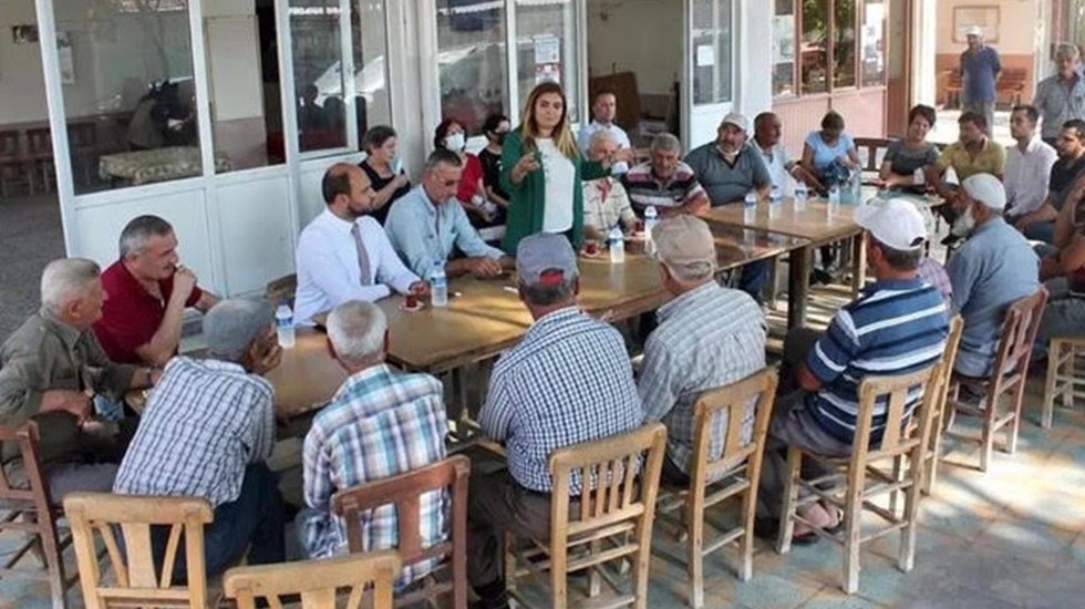 Bergama&rsquo;lı &Ccedil;ift&ccedil;iden CHP&rsquo;li vekile: &ldquo;Ben a&ccedil;ım. Ama a&ccedil;ım desem, haydi cezaevine derler&rdquo;