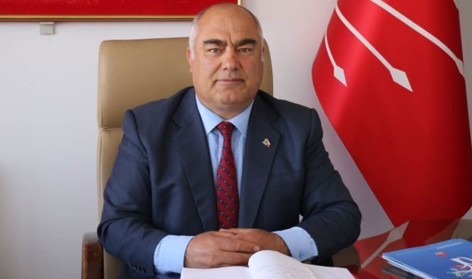 https://yenisoluk.com/uploads/2021/09/bulent-oguz