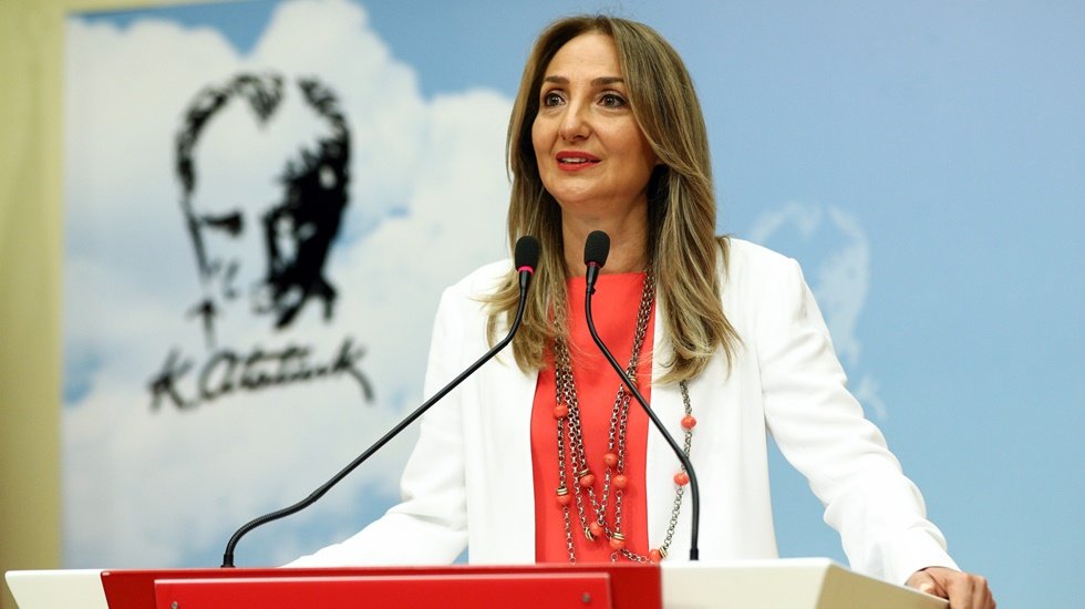 Nazlıaka: Bu se&ccedil;im demokrasi tarihine ge&ccedil;ecek