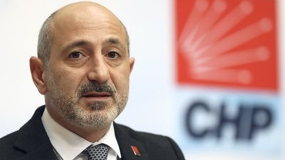 CHP'li &Ouml;ztun&ccedil;'tan yurtdışındaki se&ccedil;mene &ccedil;ağrı: Sandığa gidin&hellip;