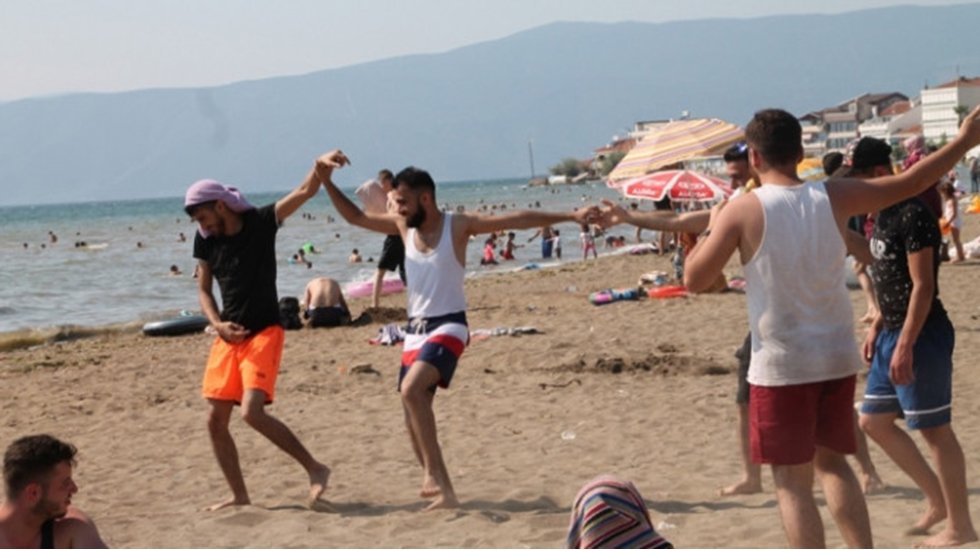 AKP&rsquo;den sığınmacı itirafI: GSS borcu &ccedil;ıkarttıkları vatandaştan alıp sığınmacılara harcamışlar