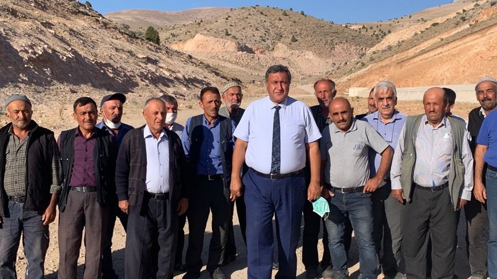G&uuml;rer: &ldquo;Oy avcılığı i&ccedil;in başlanan g&ouml;let projeleri, temel olarak kaldı&rdquo;
