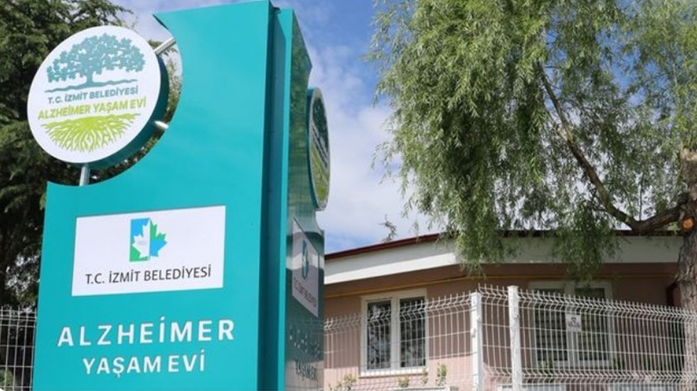 Hasta yakınları Alzheimer Yaşam Evi’ni dijital ortamdan takip edebiliyor 