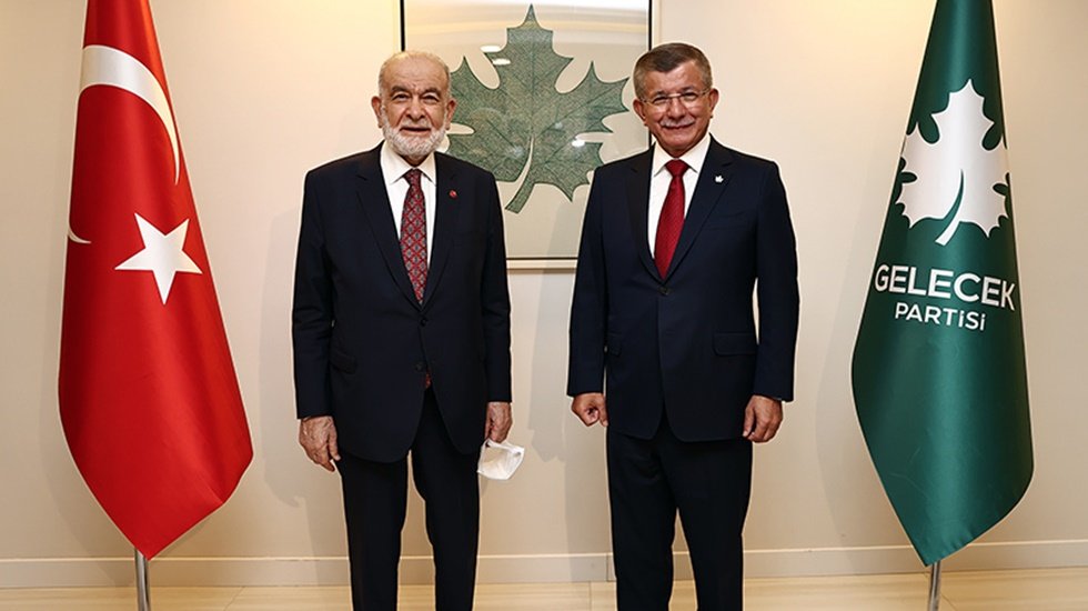 Davutoğlu ve Karamollaoğlu ne g&ouml;r&uuml;şt&uuml;. İşte o detaylar...