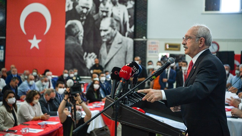 Kılı&ccedil;daroğlu: "Suriyelileri iki yıl i&ccedil;inde davullarla zurnalarla &uuml;lkelerine g&ouml;ndereceğiz"