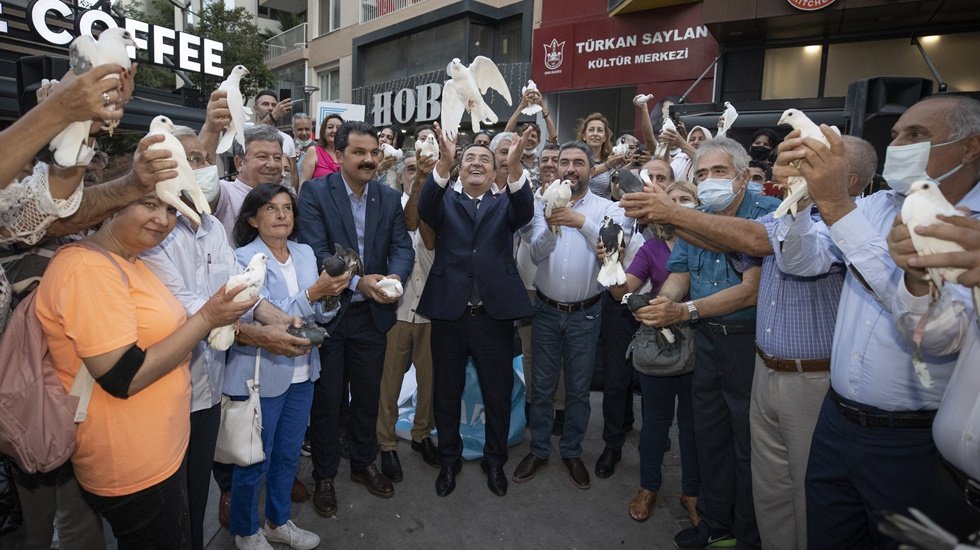 Konak Kent Konseyi&rsquo;nden&nbsp;1 Eyl&uuml;l D&uuml;nya Barış G&uuml;n&uuml;&rsquo;nde Barış G&uuml;vercinleri...