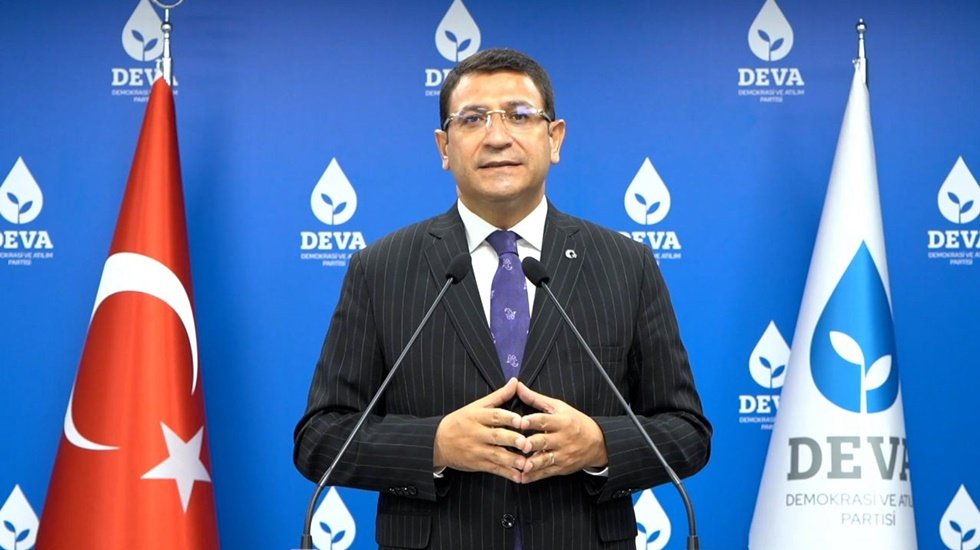 DEVA Partili Şahin&rsquo;den Bakan Yerlikaya&rsquo;ya: &ldquo;Huzurun g&uuml;vencesi iktidarınız değil, hukuktur&rdquo;