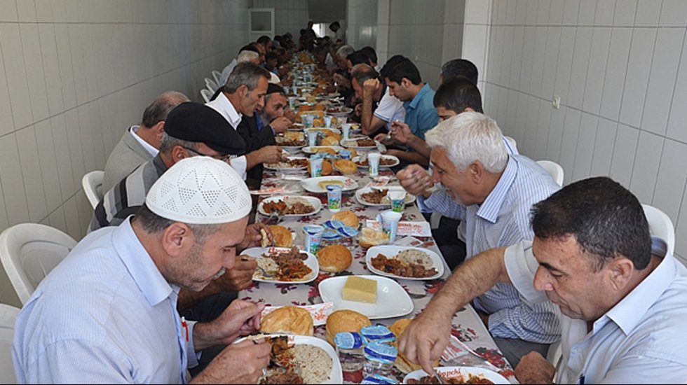 Taziyelerde yemek ikramına koronavir&uuml;s yasağı