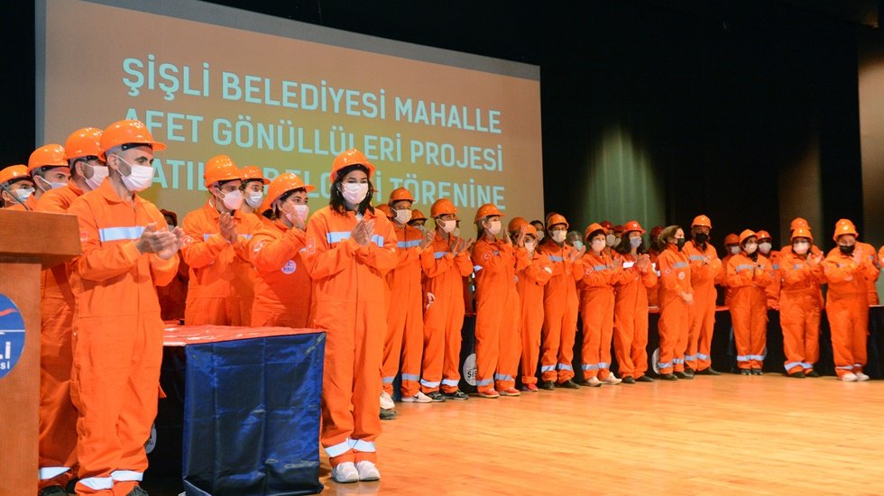 Yemin edip sertifika aldılar