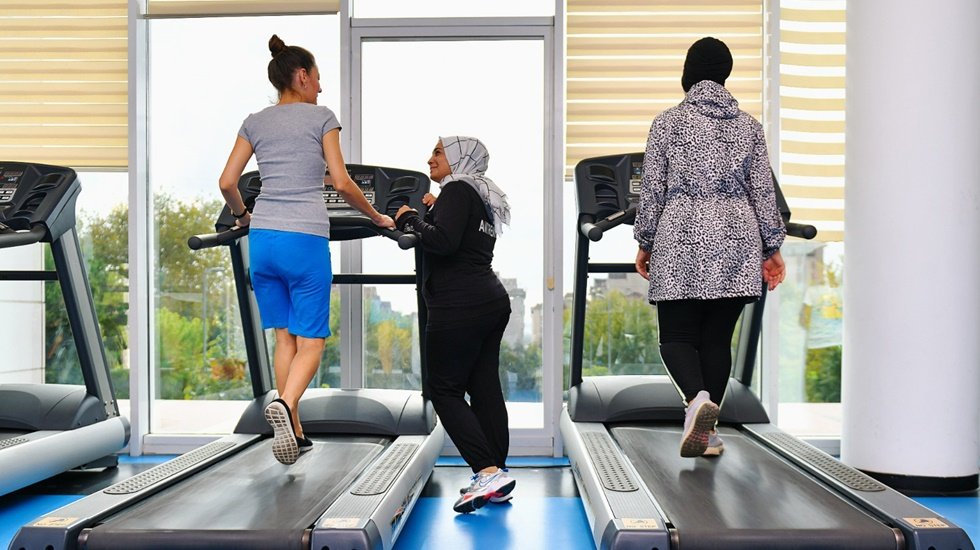 Yeni slogan: Çocuklar Okula, Anneler Spora”